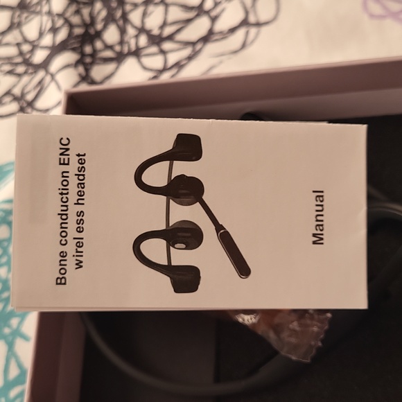 Bone Conduction Sport Headphones New in Box - Picture 4 of 5